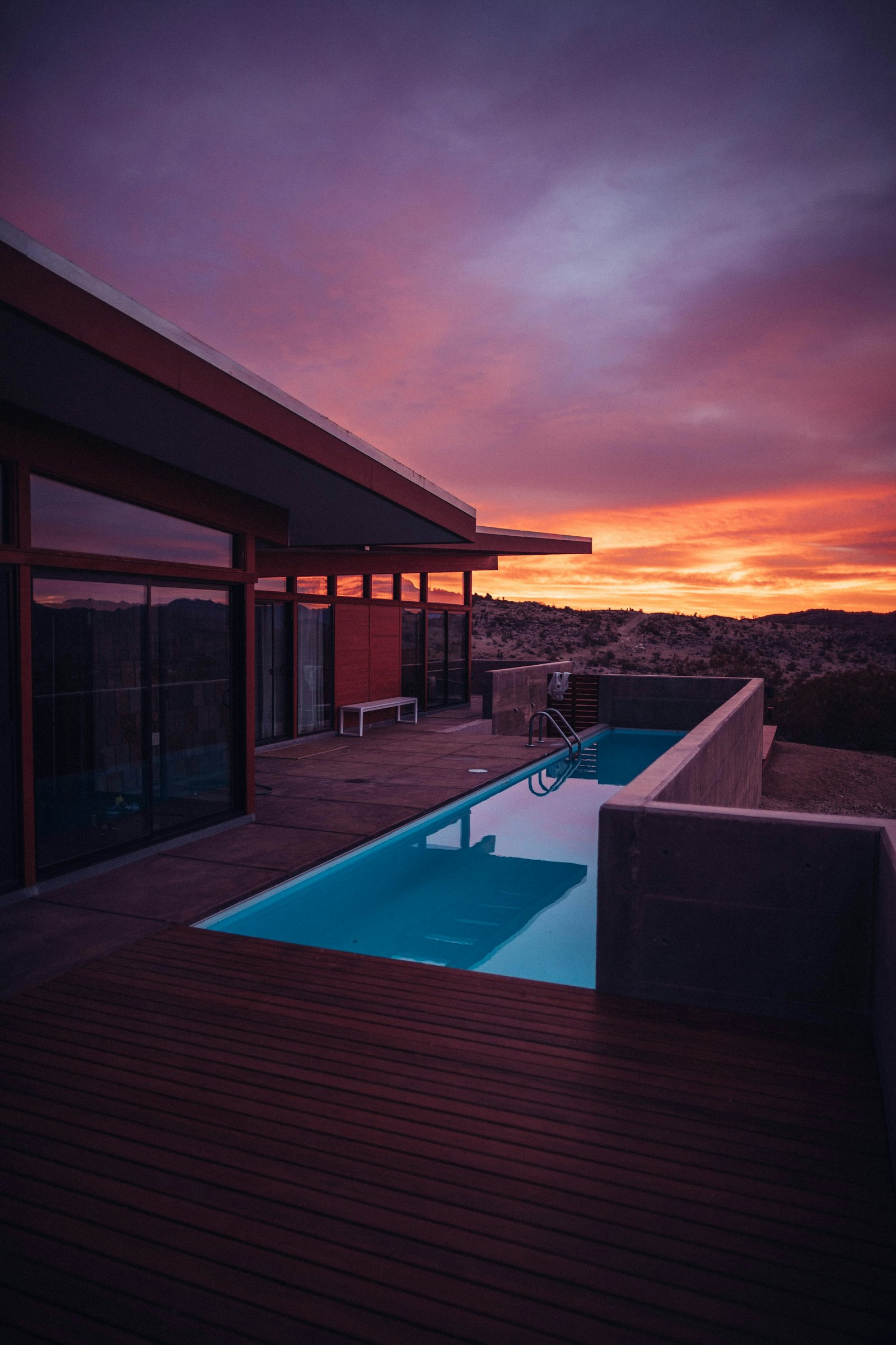 Piscina al atardecer